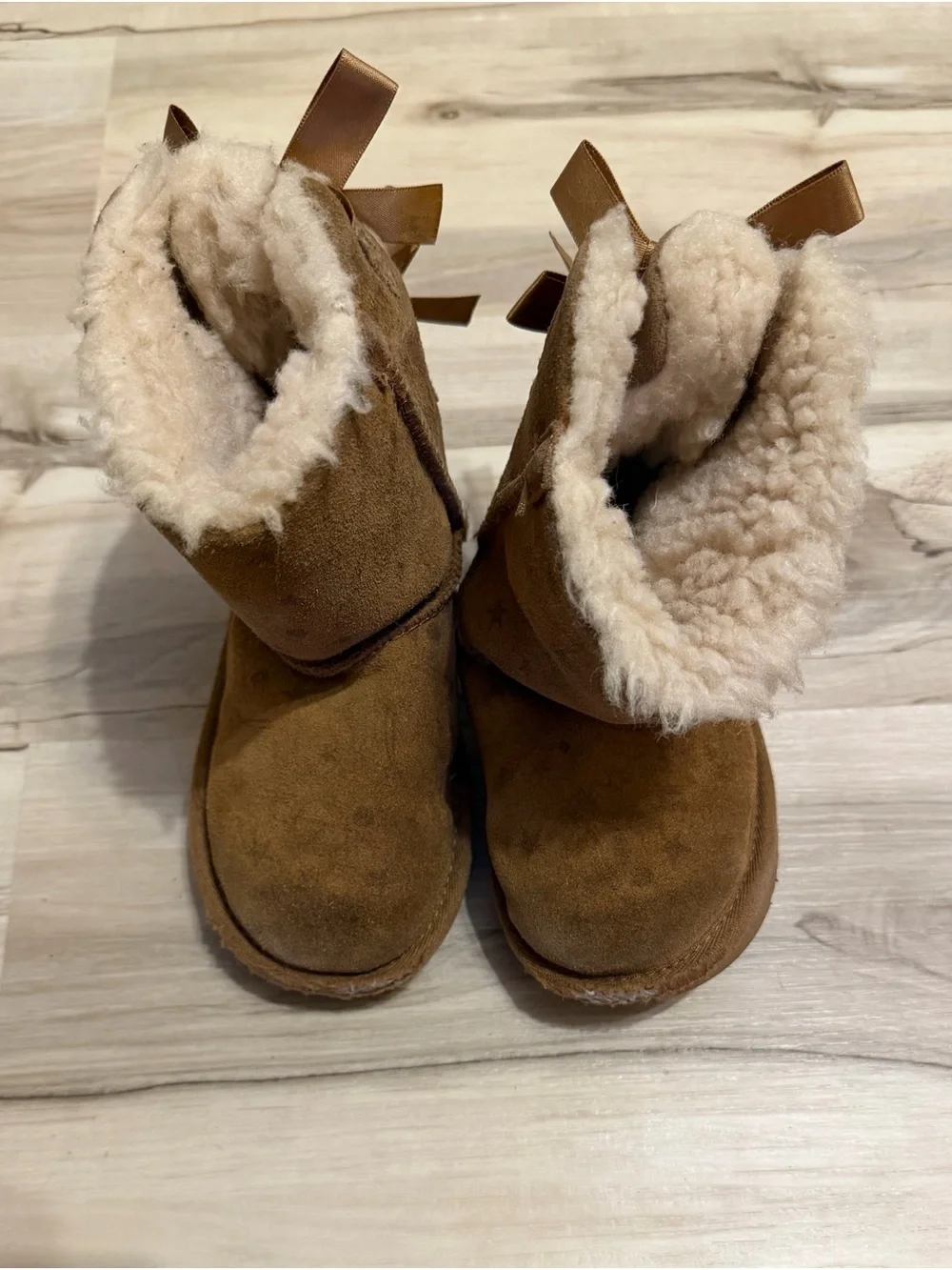 UGG cute kids